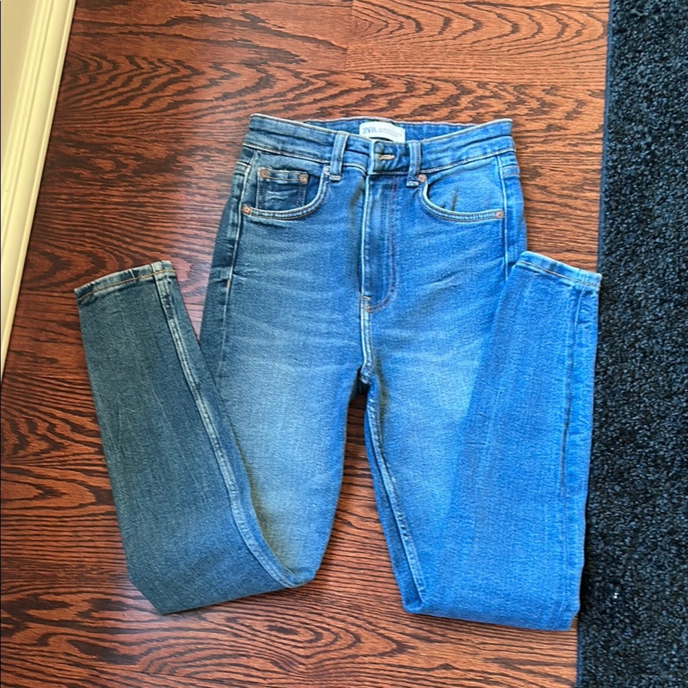 Blue High-Waisted Jeans